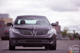 Research 2012
                  Lincoln MKS pictures, prices and reviews