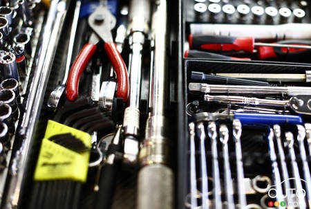 Gift Guide: For the gearhead