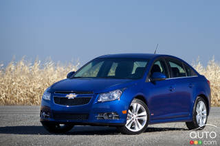 Chevrolet Cruze AT LTZ - цены, характеристики, комплектация.