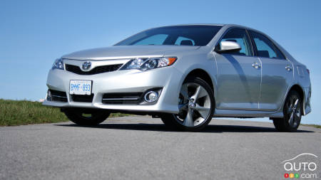 2012 Toyota Camry SE Review