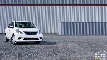 2012 Nissan Versa 1.6 SV Sedan Review