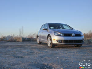 2012 Volkswagen Golf Sportline 2.5L Review