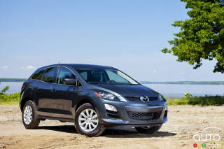 Research 2012
                  MAZDA CX-7 pictures, prices and reviews