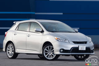 Research 2013
                  TOYOTA Corolla Matrix pictures, prices and reviews