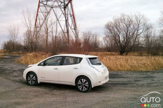 Research 2017
                  NISSAN Leaf pictures, prices and reviews