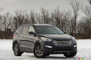 Research 2013
                  HYUNDAI Santa Fe pictures, prices and reviews