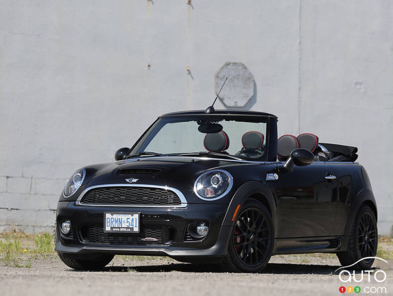 MINI John Cooper Works Cabriolet 2013
