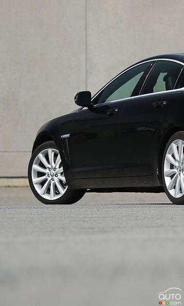 2013 Jaguar XF Review