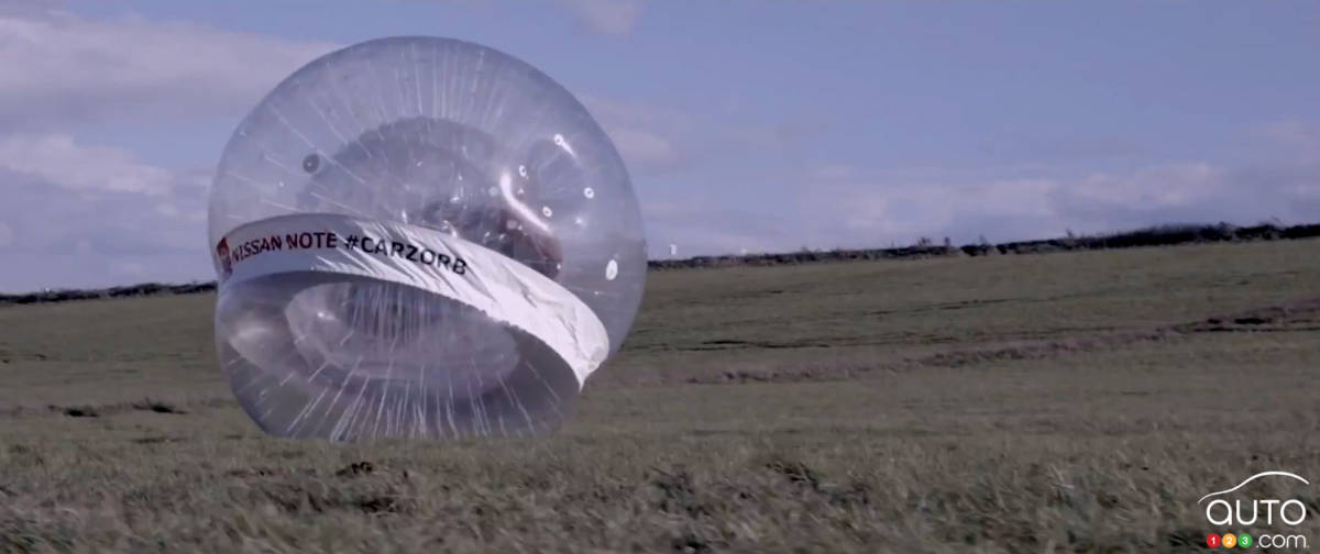 Nissan Versa Note goes inside the world’s biggest Zorb (video)