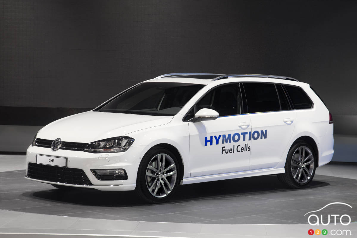 Los Angeles 2014: World premiere of VW Golf SportWagen HyMotion