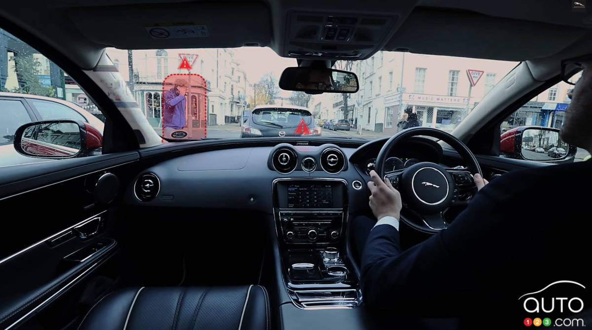 Jaguar dévoile son parebrise virtuel (vidéo)