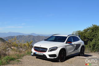 Research 2015
                  MERCEDES-BENZ GLA-Class pictures, prices and reviews