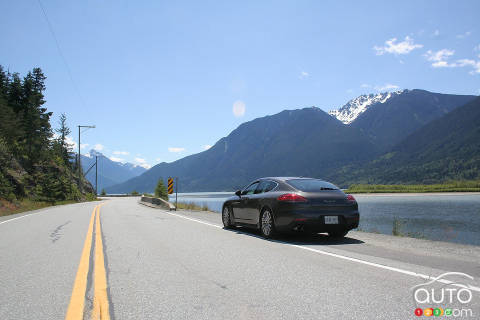 2014 Porsche Panamera S E-Hybrid Review