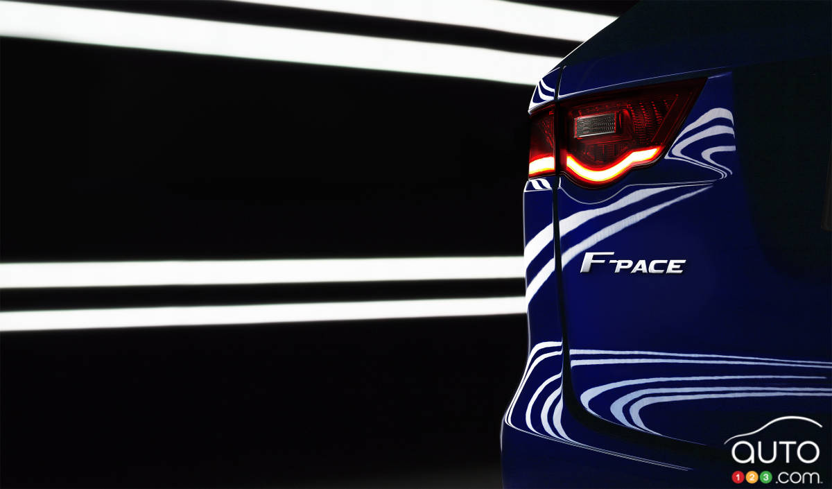 Jaguar F-PACE : première image de la version de production du concept C-X17