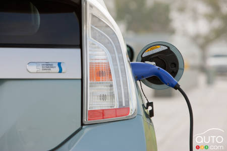 Finis les véhicules uniquement à essence chez Toyota d’ici 2050?