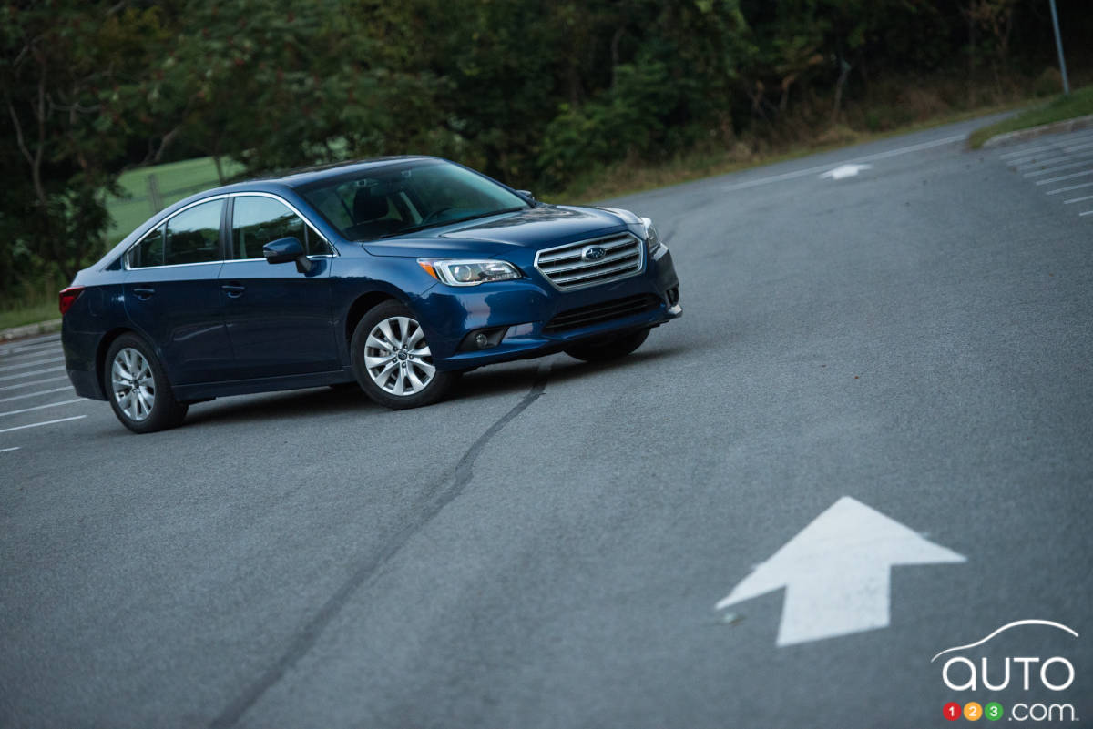 Subaru Legacy 2.5i Tourisme 2015 : essai routier