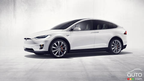 Norwegian man wins Tesla Model X after referring 10 customers