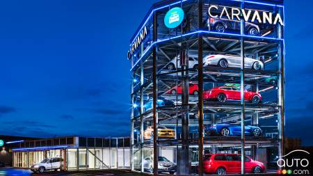 Carvana, la 1re machine distributrice de voitures usagées au monde