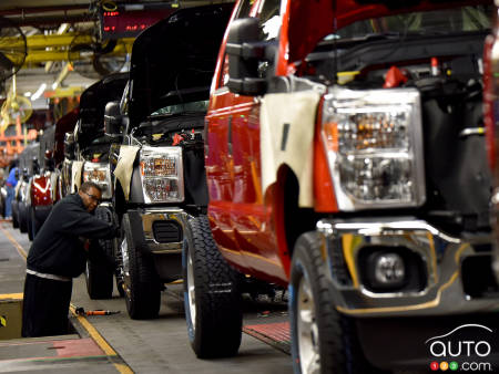 Ford invests $1.3 billion in 2017 F-Series Super Duty production