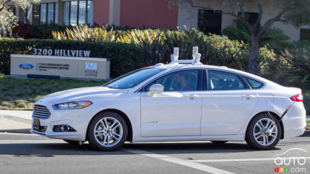 Self-driving Ford Fusion Hybrids to begin testing in 2016