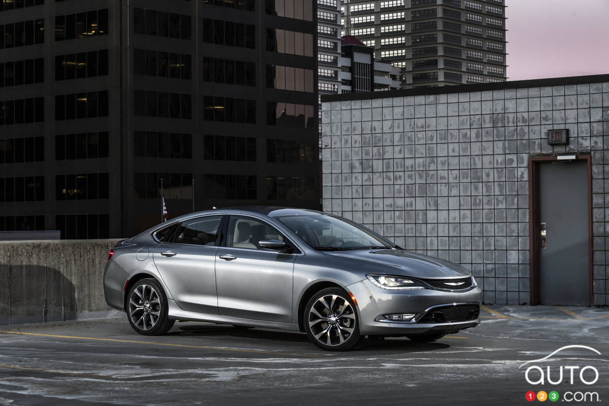 Attention, Passat TDI: Turbo-diesel Chrysler 200 may be coming at you!