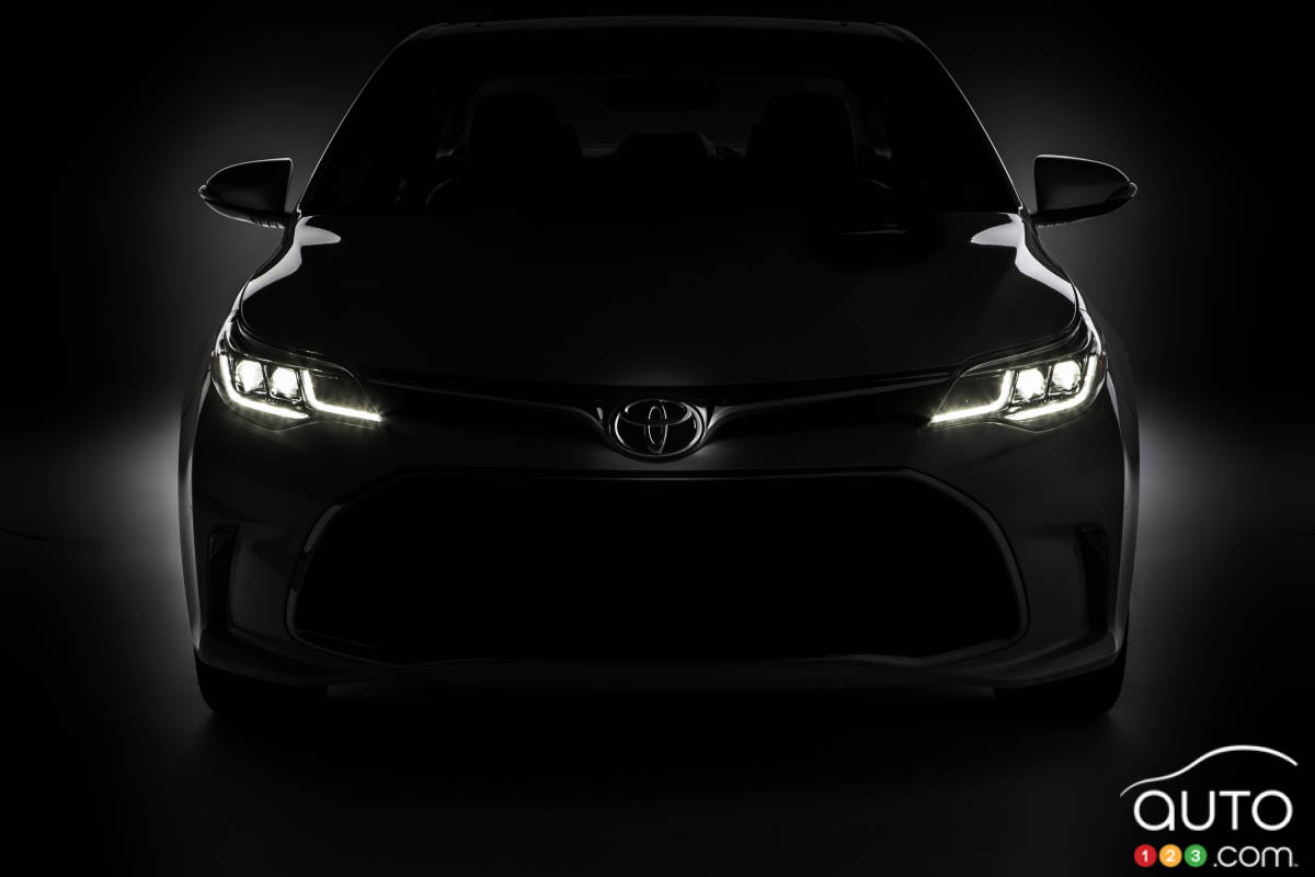 Toyota to unveil facelifted 2016 Avalon in Chicago