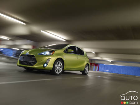 2015 Toyota Prius c Preview