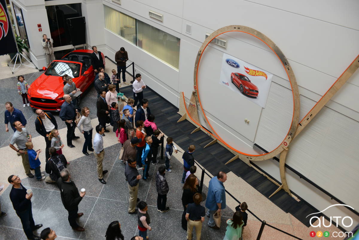 Ford builds world's largest Hot Wheels loop