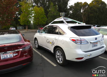 Google's self-driving car to decipher a cyclist's hand signals