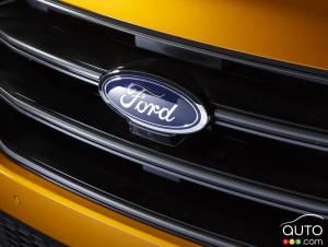 Two new Ford recalls affect 422,814 cars in North America