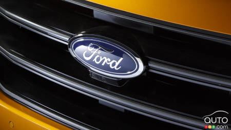 Two new Ford recalls affect 422,814 cars in North America