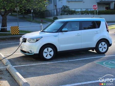2015 Kia Soul EV Luxury Review
