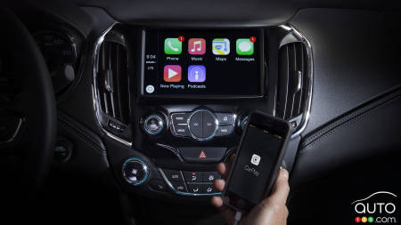 Android Auto et Apple CarPlay arrivent chez GM
