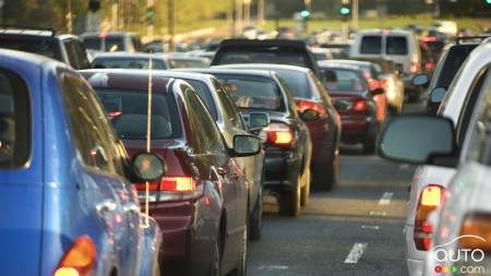 Sécurité routière : l’Ontario serre la vis aux automobilistes