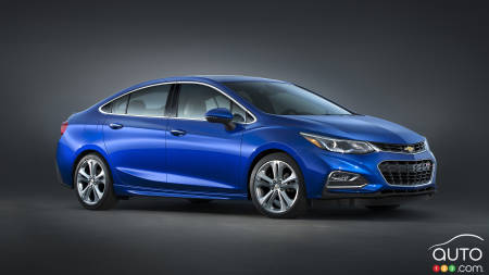Second-generation 2016 Chevrolet Cruze is revealed!