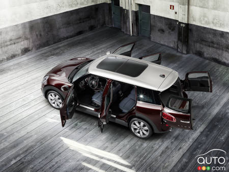 MINI dévoile la 3e génération de sa Cooper Clubman