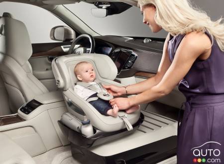 Volvo presents Excellence Child Seat Concept