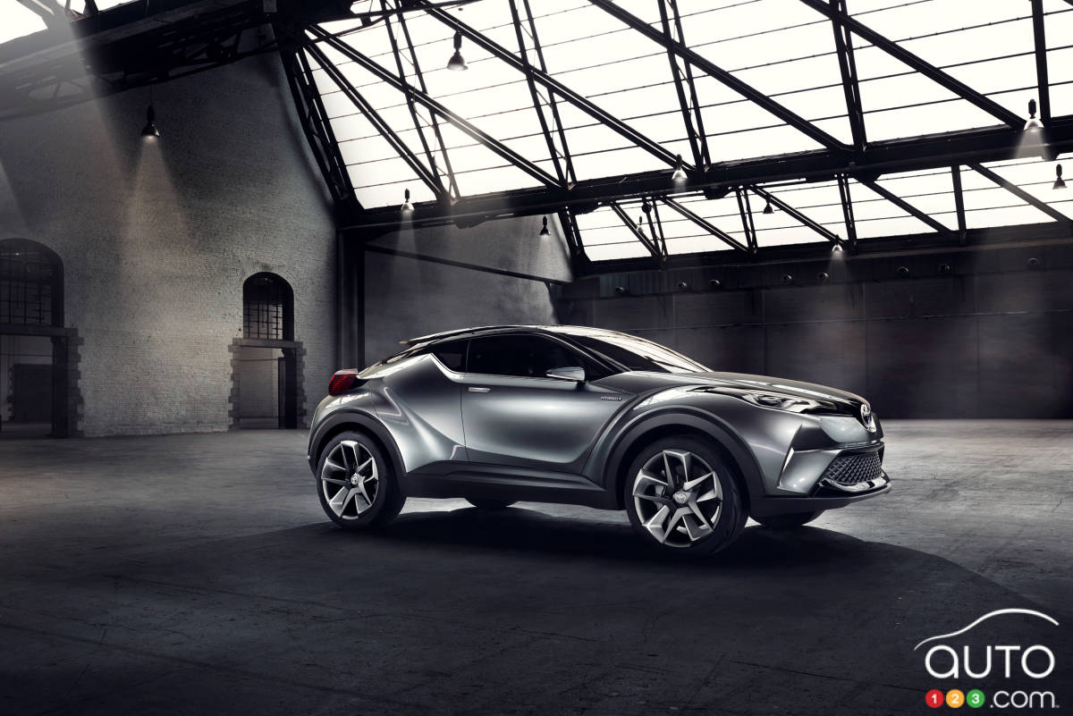 Frankfurt 2015: Toyota unleashes near-production C-HR concept