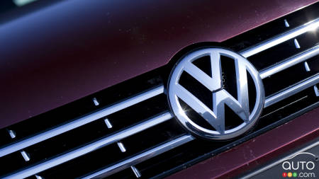 Les ventes de certains modèles Volkswagen aussi suspendues au Canada