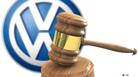 Volkswagen to hire former FBI director to get out of emissions scandal