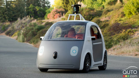 Calls Growing for Federal Regulations for Self-Driving Cars