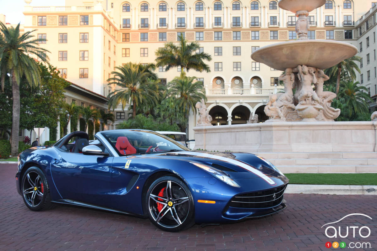 La toute première Ferrari F60 America remise à son propriétaire