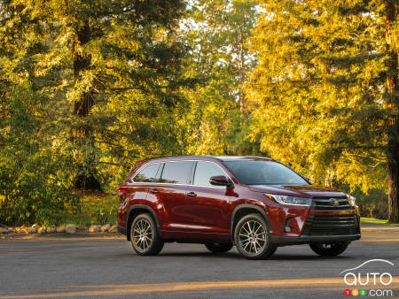 2017 Toyota Highlander’s many updates to please Canadian families