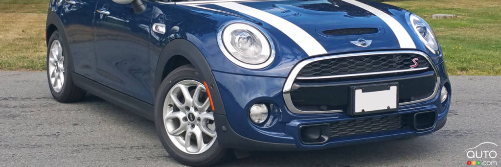 2016 MINI Cooper S 5 door Review