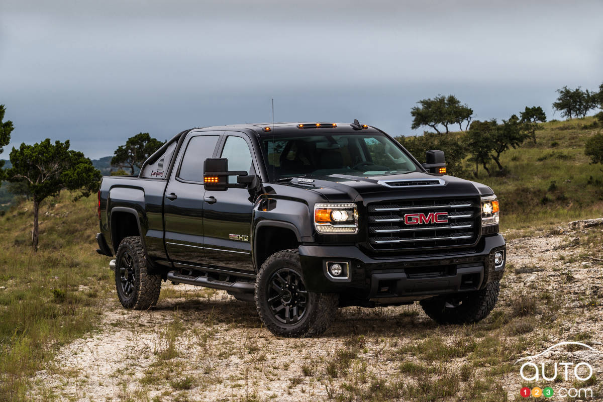 2017 GMC Sierra HD boosts off-road capability with All Terrain X package