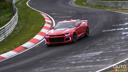 La Chevrolet Camaro ZL1 2017 détruit le Nürburgring (vidéo)