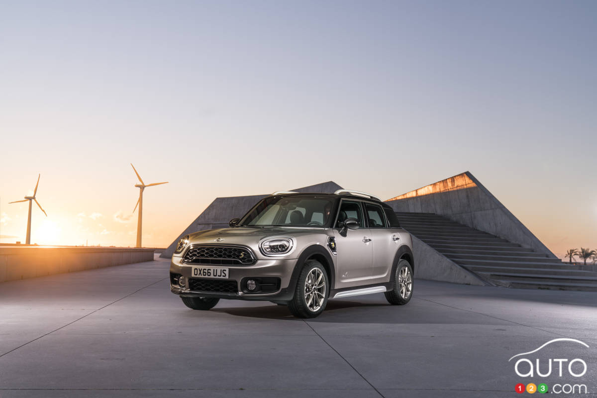 Los Angeles 2016: New 2017 MINI Countryman lineup to include plug-in hybrid