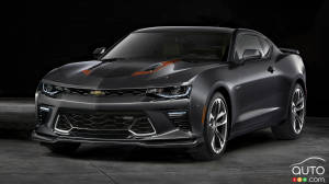 Chevy Camaro SS 50th Anniversary Edition given to World Series MVP