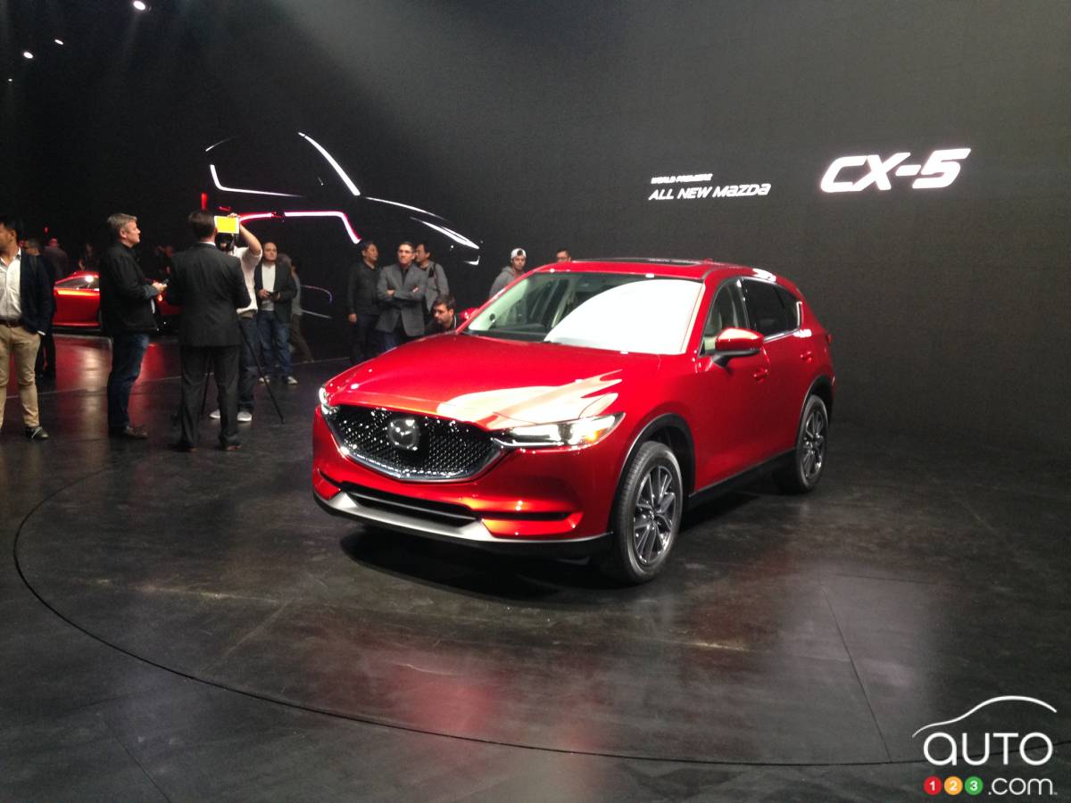 En direct du Salon de l’auto de Los Angeles 2016 : Mazda révèle le nouveau CX-5