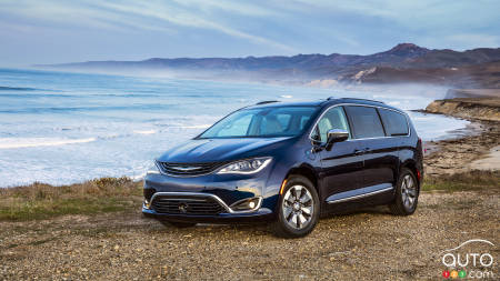 Le prix canadien de la Chrysler Pacifica hybride dévoilé